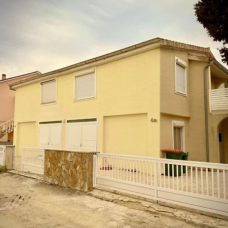 Casa Mare Rtina Garten Zwei Baeder Eg Exterior foto