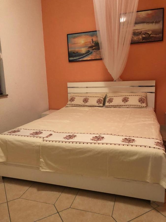 Casa Mare Rtina Garten Zwei Baeder Eg Exterior foto